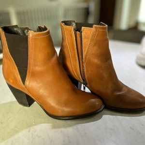 Steve Madden boots